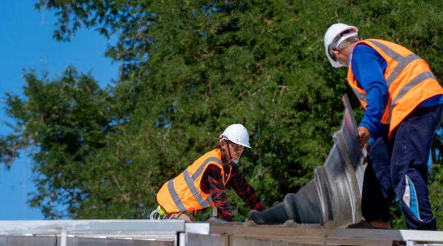 Professional new roof installation services in Cambridge, IA